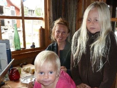 P1080530Anetteund Kinder.jpg